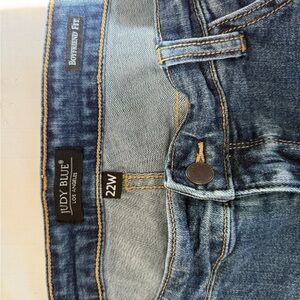 Judy Blue Relaxed Fit Blue Jeans with Vintage Appeal